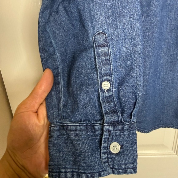 J. Crew Chambray Button Up Top With Ruffles Harbor Blue Wash Size M #BD262 - Picture 4 of 11